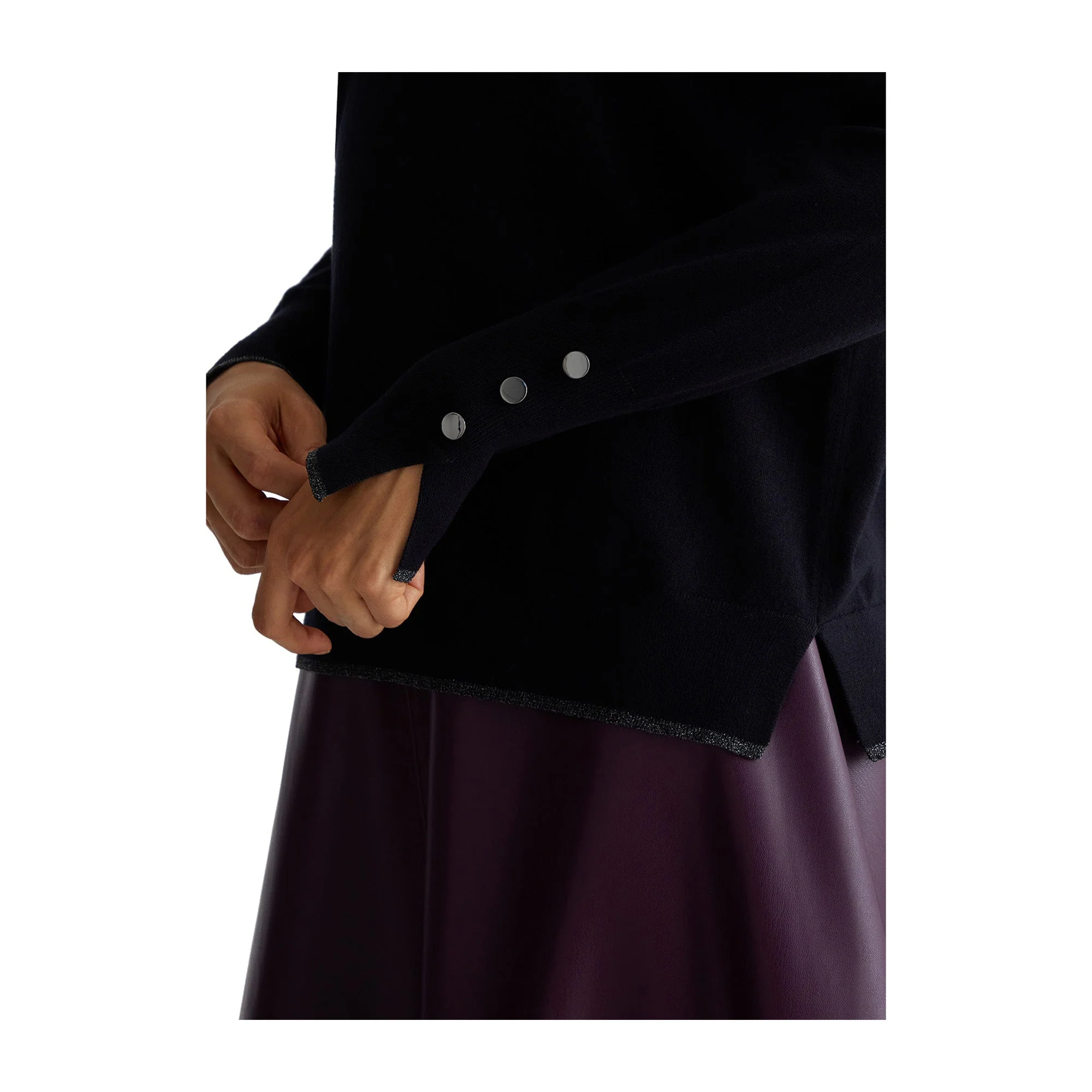 Maglia Donna a V con logo posteriore - Image 4